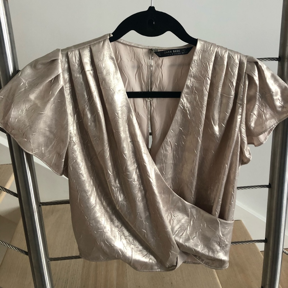 Zara Gold foil button back cap sleeve blouse